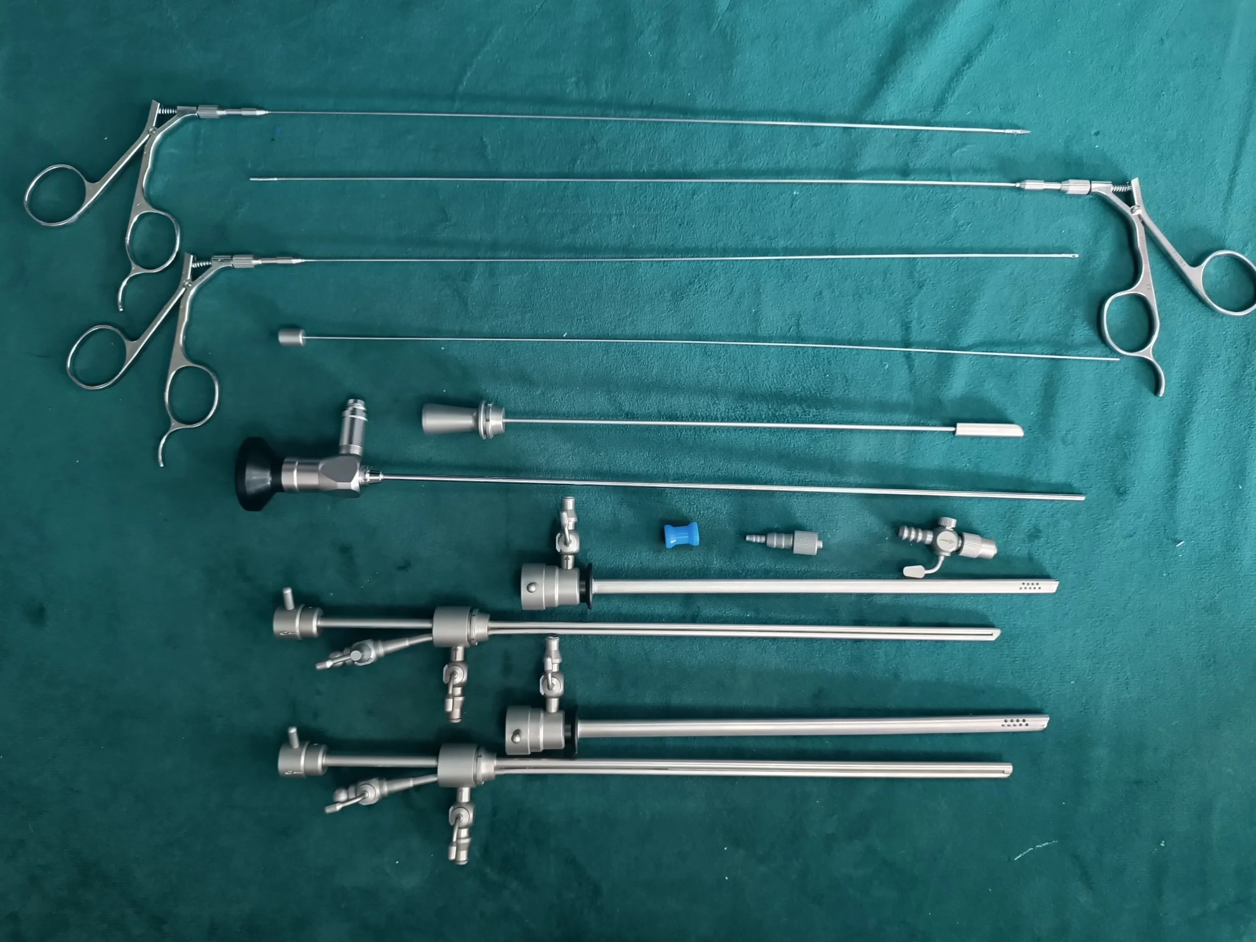 Rigid Tube Hysteroscopy Endoscope Set for Hospital Surgical Procedures at Affordable Price