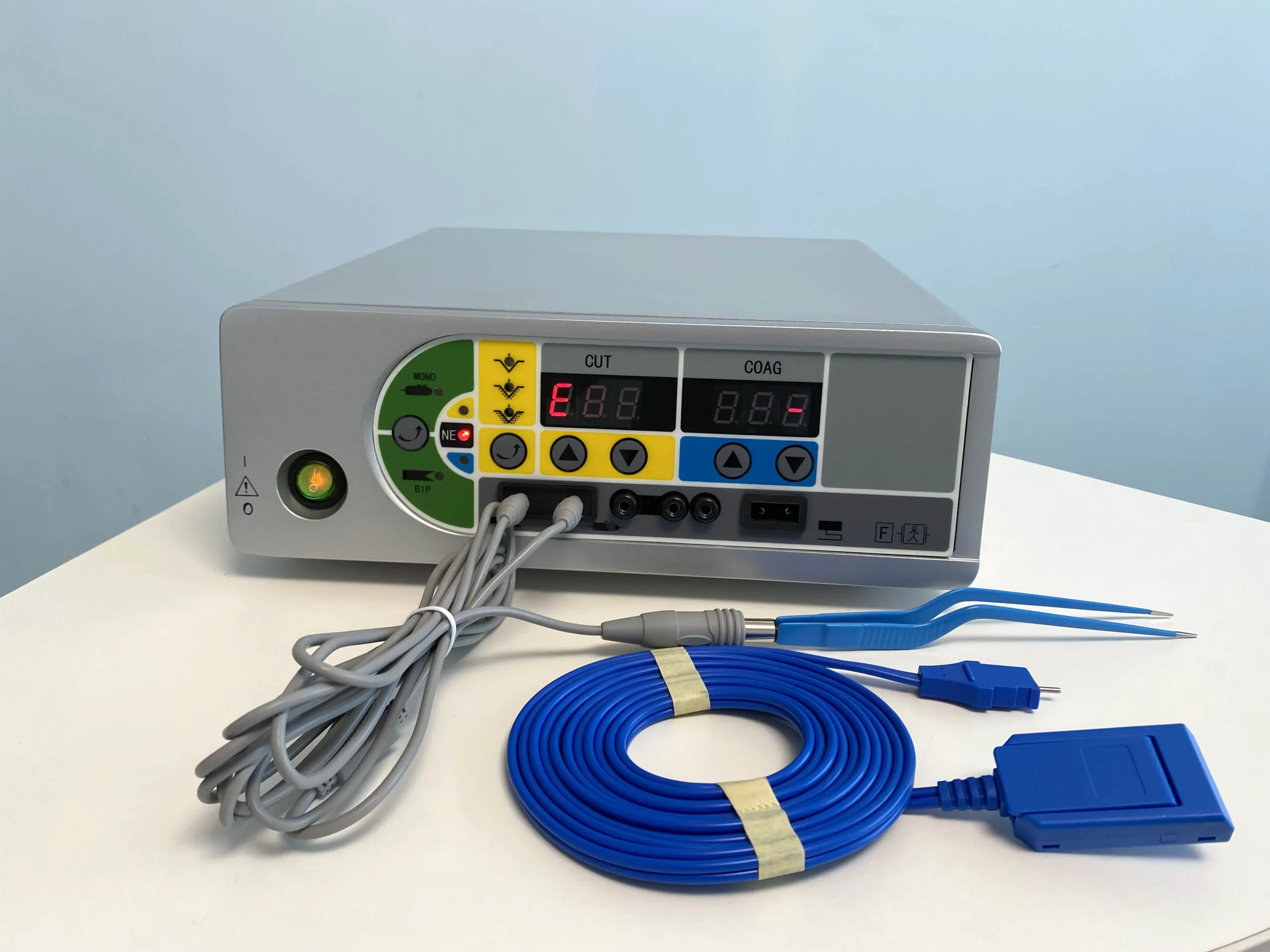 Portable High-Frequency Electrosurgical Unit for Medical Procedures